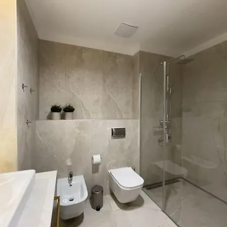 Panorama At Infinity * Βουδαπέστη